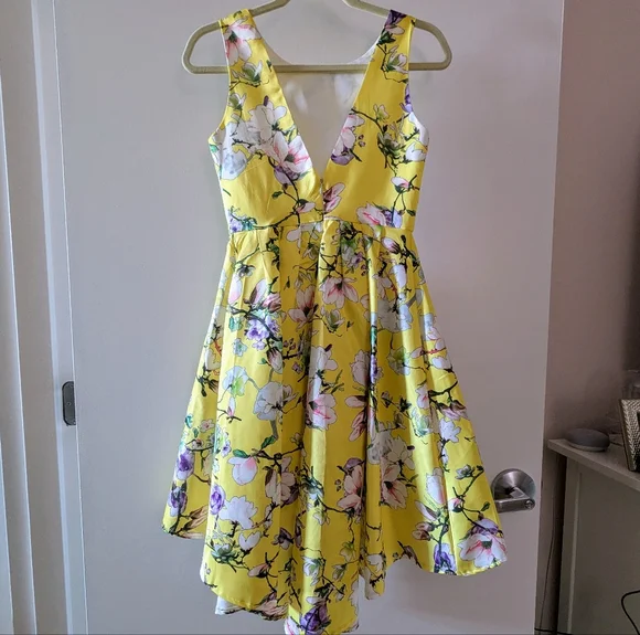 Eleanor Floral High-low Pleated Formal Dress in Yellow, Size Small - Picture 6 of 6